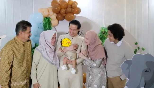 Aqiqah Roger Berbagai sumber Aqiqah Roger Berbagai sumber