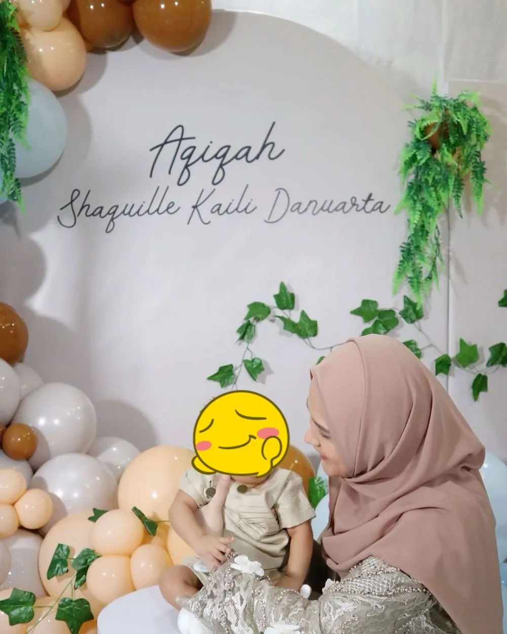 Aqiqah Roger Berbagai sumber Aqiqah Roger Berbagai sumber