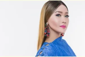 6 Penampilan jadul Inul Daratista saat manggung, bikin pangling