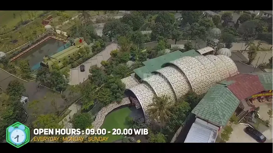 Potret restoran milik Dewi Perssik © 2020 YouTube/ade rachma hassya Potret restoran milik Dewi Perssik © 2020 YouTube/ade rachma hassya