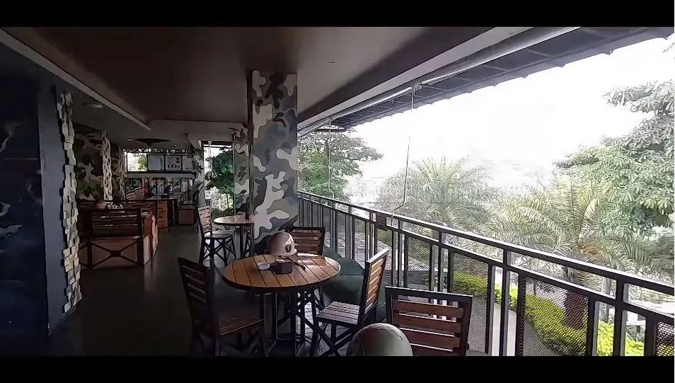 Potret restoran milik Dewi Perssik © 2020 YouTube/ade rachma hassya Potret restoran milik Dewi Perssik © 2020 YouTube/ade rachma hassya