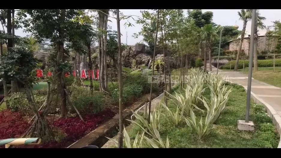 Potret restoran milik Dewi Perssik © 2020 YouTube/ade rachma hassya Potret restoran milik Dewi Perssik © 2020 YouTube/ade rachma hassya