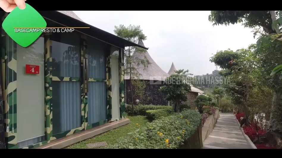 Potret restoran milik Dewi Perssik © 2020 YouTube/ade rachma hassya Potret restoran milik Dewi Perssik © 2020 YouTube/ade rachma hassya