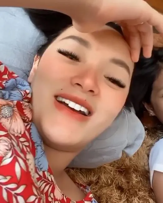 Momen manis Zaskia Gotik Instagram Momen manis Zaskia Gotik Instagram