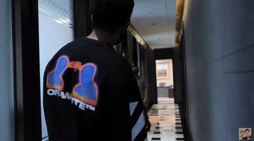 Potret ruang kerja Panji Trihatmodjo © 2020 YouTube/Baim Paula