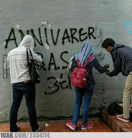 Coretan dinding kocak Berbagai sumber Coretan dinding kocak Berbagai sumber