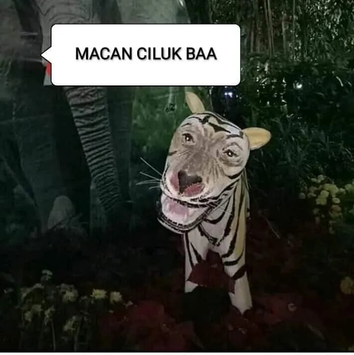 Patung macan absurd Facebook/ Hodi Min'z
