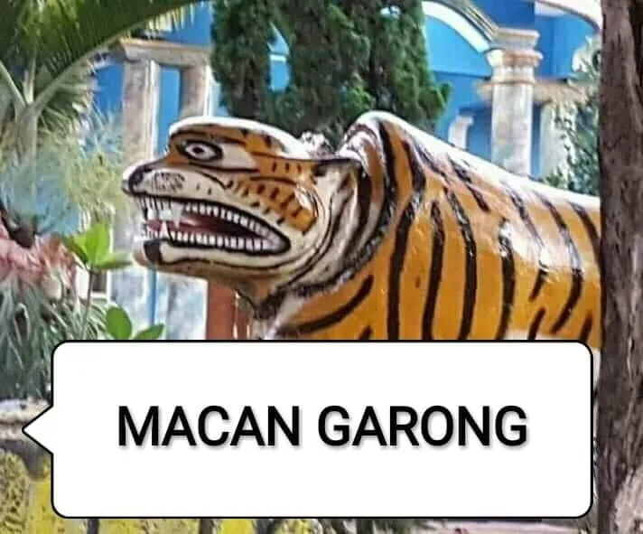 Patung macan absurd Facebook/ Hodi Min'z