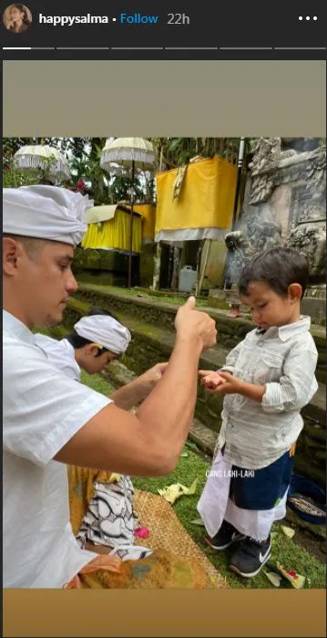 Seleb di hari Galungan 2020 © 2020 brilio.net Seleb di hari Galungan 2020 © 2020 brilio.net