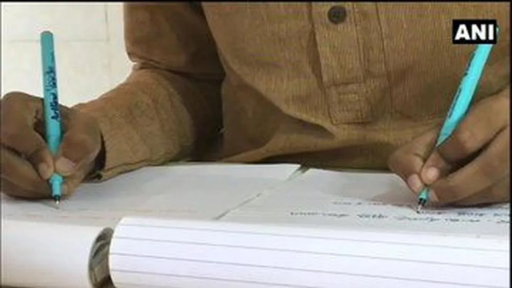 nulis dua tangan Berbagai sumber nulis dua tangan Berbagai sumber