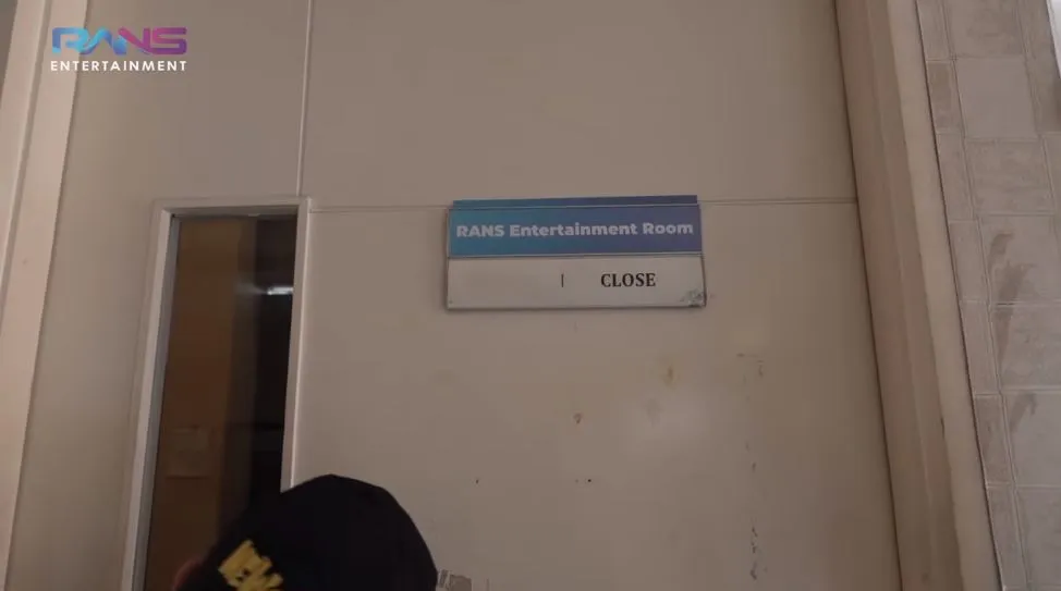 Momen Lala pergi ke kampus  YouTube