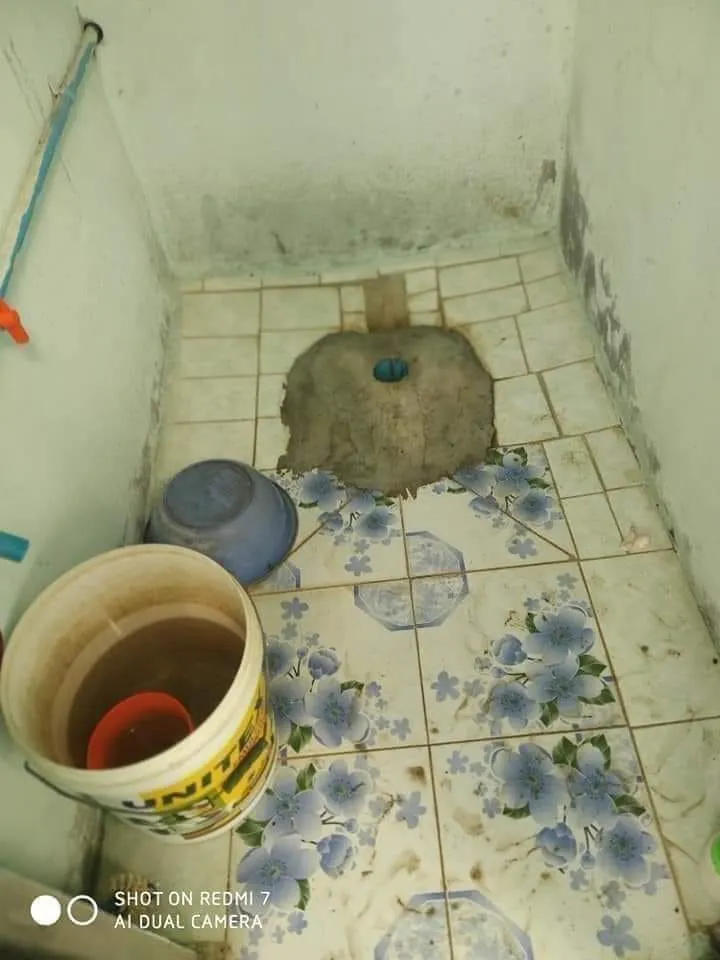 Penampakan toilet absurd Berbagai sumber Penampakan toilet absurd Berbagai sumber