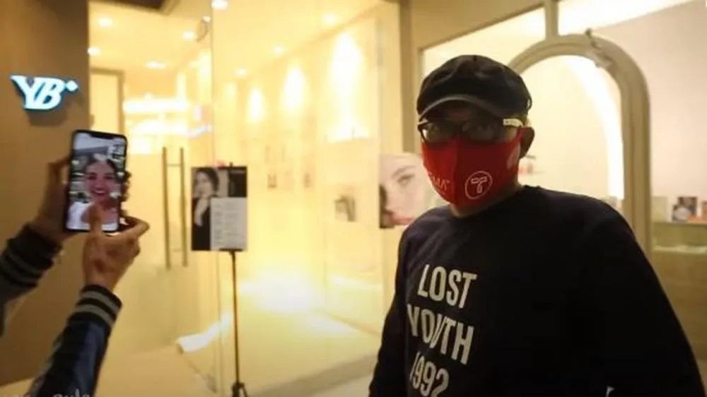 Sule hapus tato Berbagai sumber