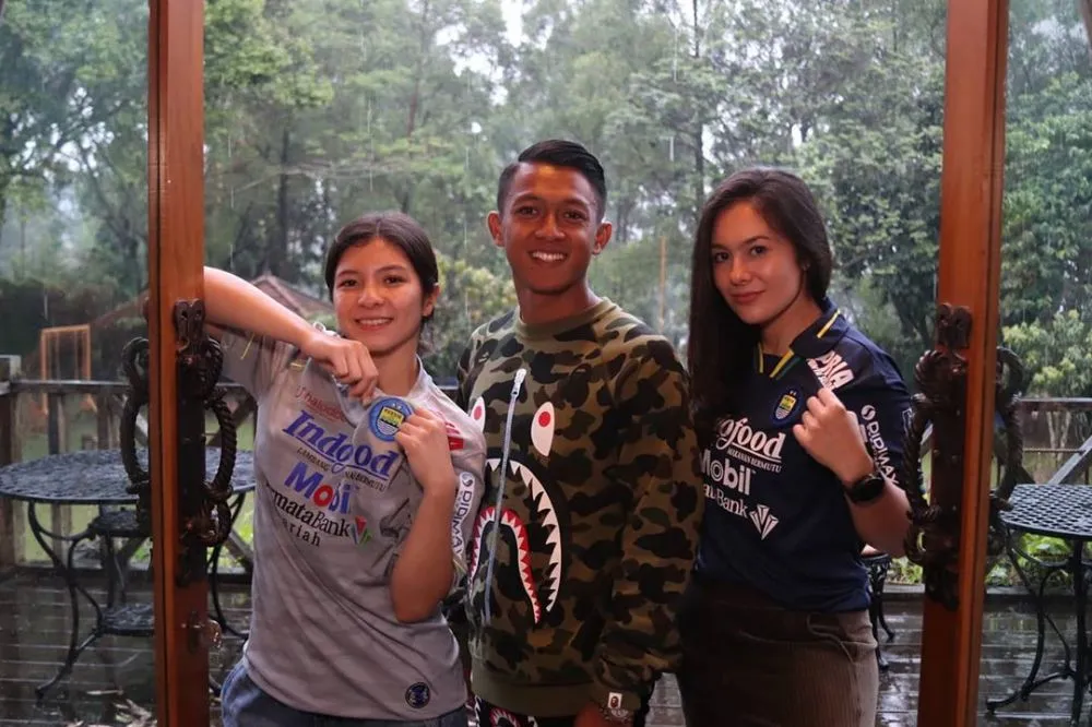 Wulan Guritno bertemu pemain Persib © 2020 brilio.net