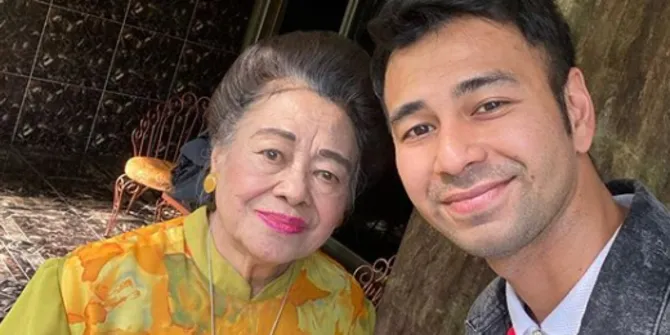 Seleb bareng nenek © 2020 brilio.net Seleb bareng nenek © 2020 brilio.net