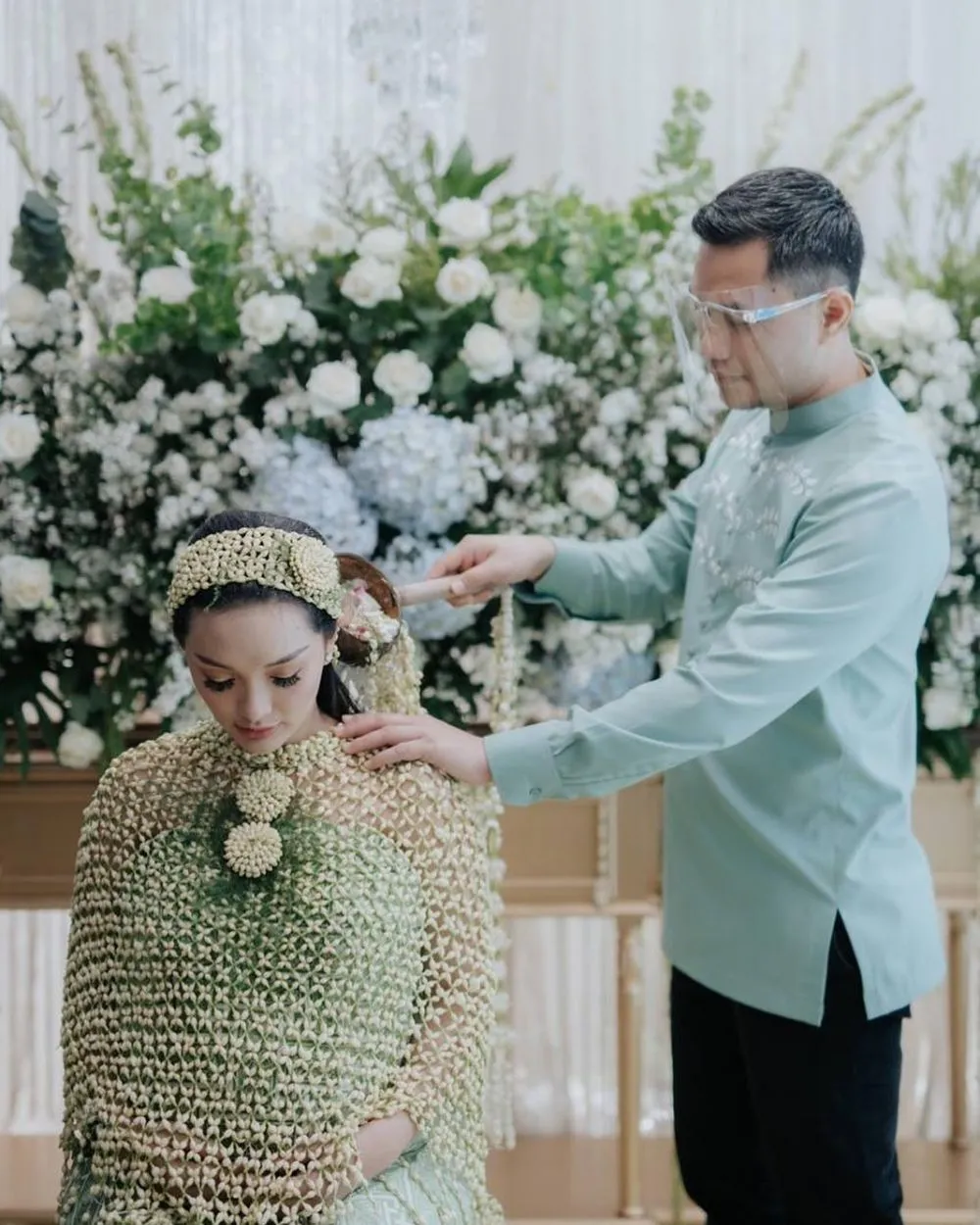 tujuh bulanan Zaskia Gotik instagram tujuh bulanan Zaskia Gotik instagram