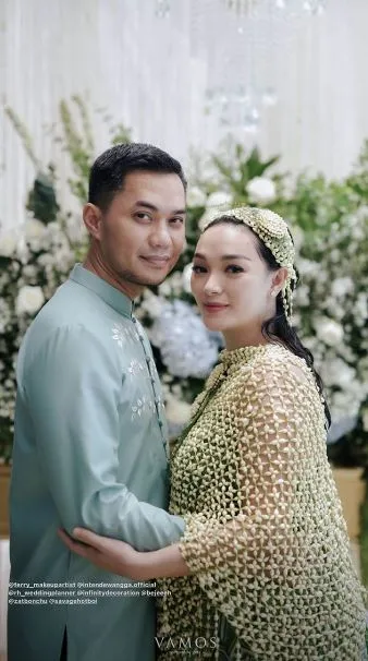 tujuh bulanan Zaskia Gotik instagram tujuh bulanan Zaskia Gotik instagram