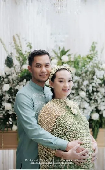 tujuh bulanan Zaskia Gotik instagram tujuh bulanan Zaskia Gotik instagram