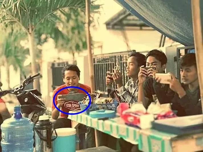 momen beda dari yang lain Instagram momen beda dari yang lain Instagram