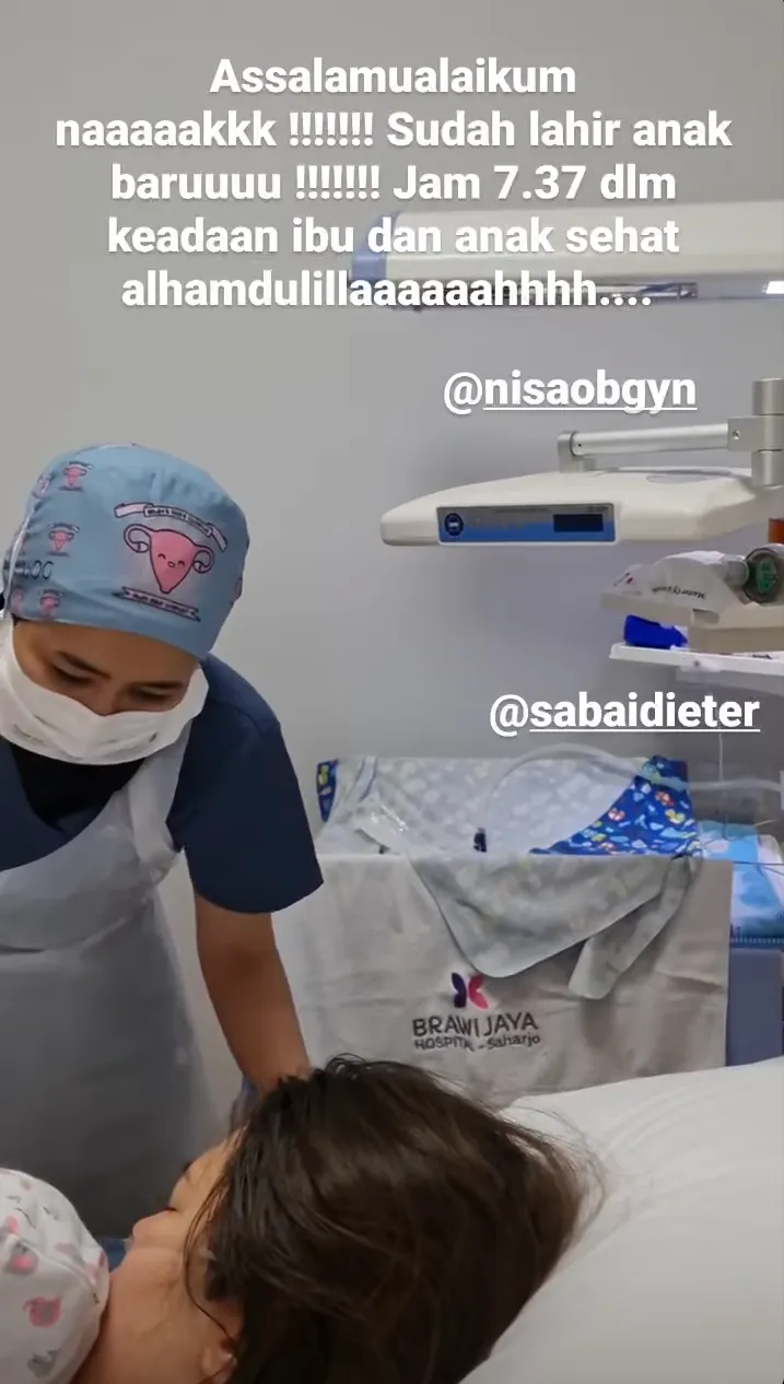 Momen Sabai melahirkan anak kedua © Instagram Momen Sabai melahirkan anak kedua © Instagram