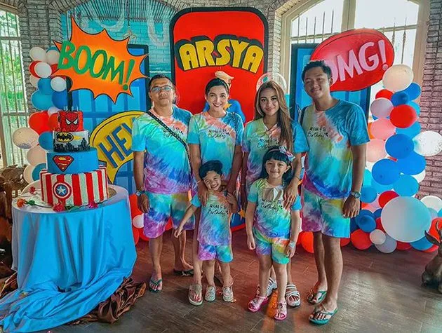 tema ultah keluarga Anang © 2020 brilio.net tema ultah keluarga Anang © 2020 brilio.net