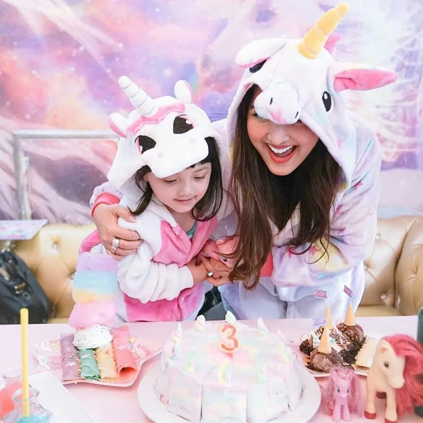 tema ultah keluarga Anang © 2020 brilio.net tema ultah keluarga Anang © 2020 brilio.net