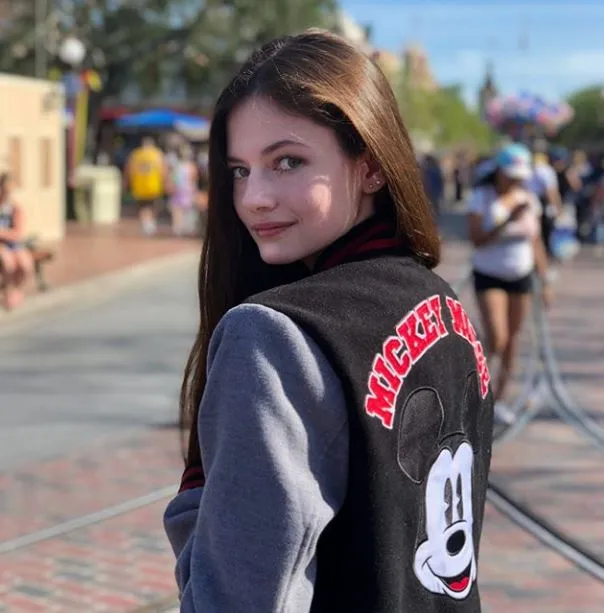 Mackenzie 20 tahun © Instagram