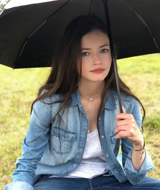 Mackenzie 20 tahun © Instagram