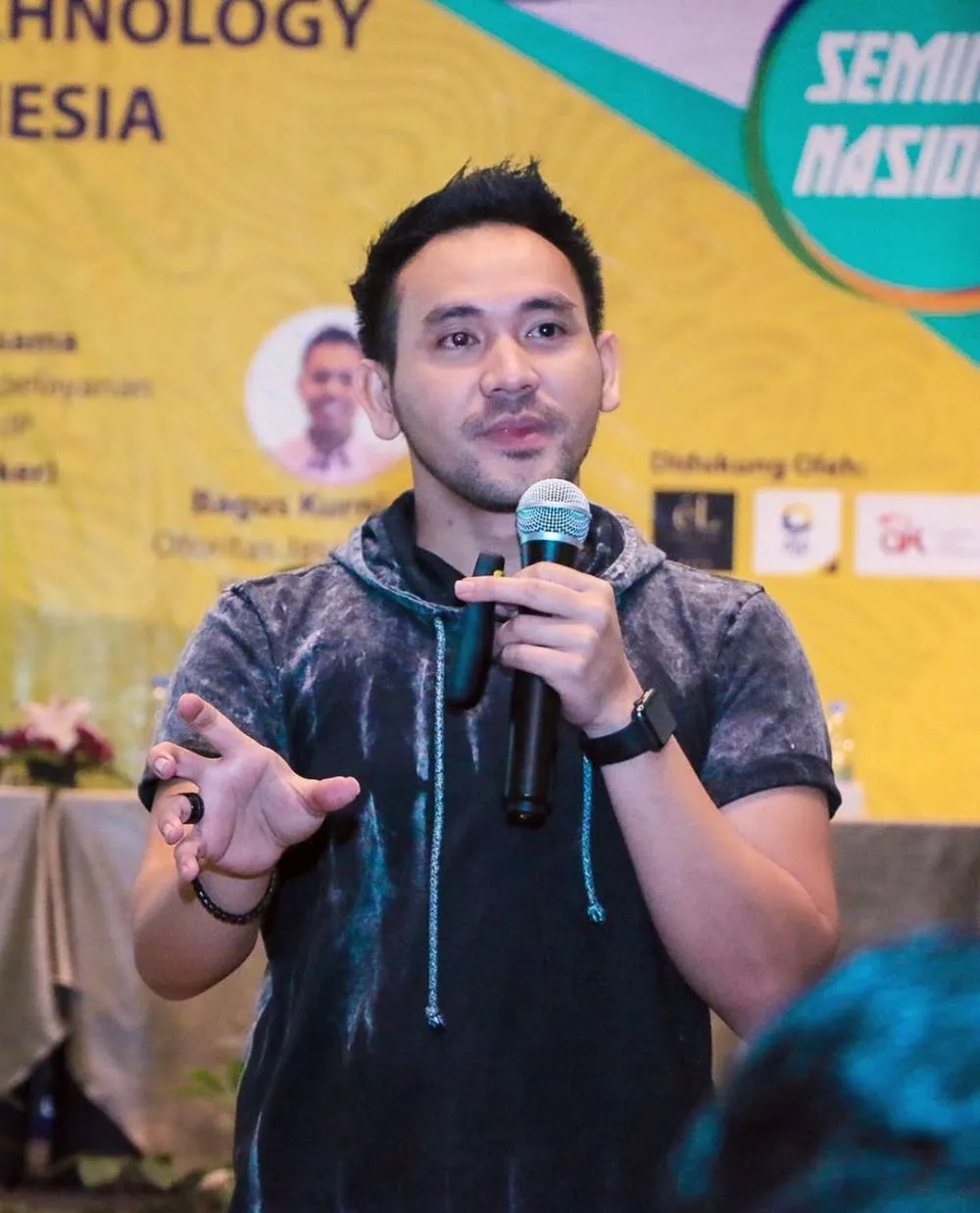 Bisnis suami Jenita Janet Instagram Bisnis suami Jenita Janet Instagram