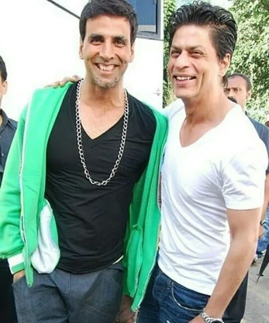 Potret kompak Shah Rukh Khan dan Akshay Kumar Berbagai sumber Potret kompak Shah Rukh Khan dan Akshay Kumar Berbagai sumber