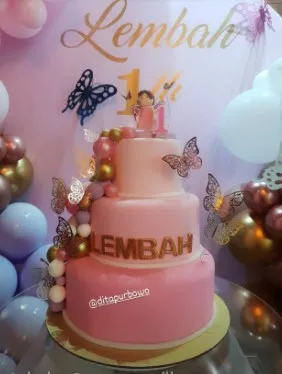 Momen ultah La Lembah Manah © Instagram