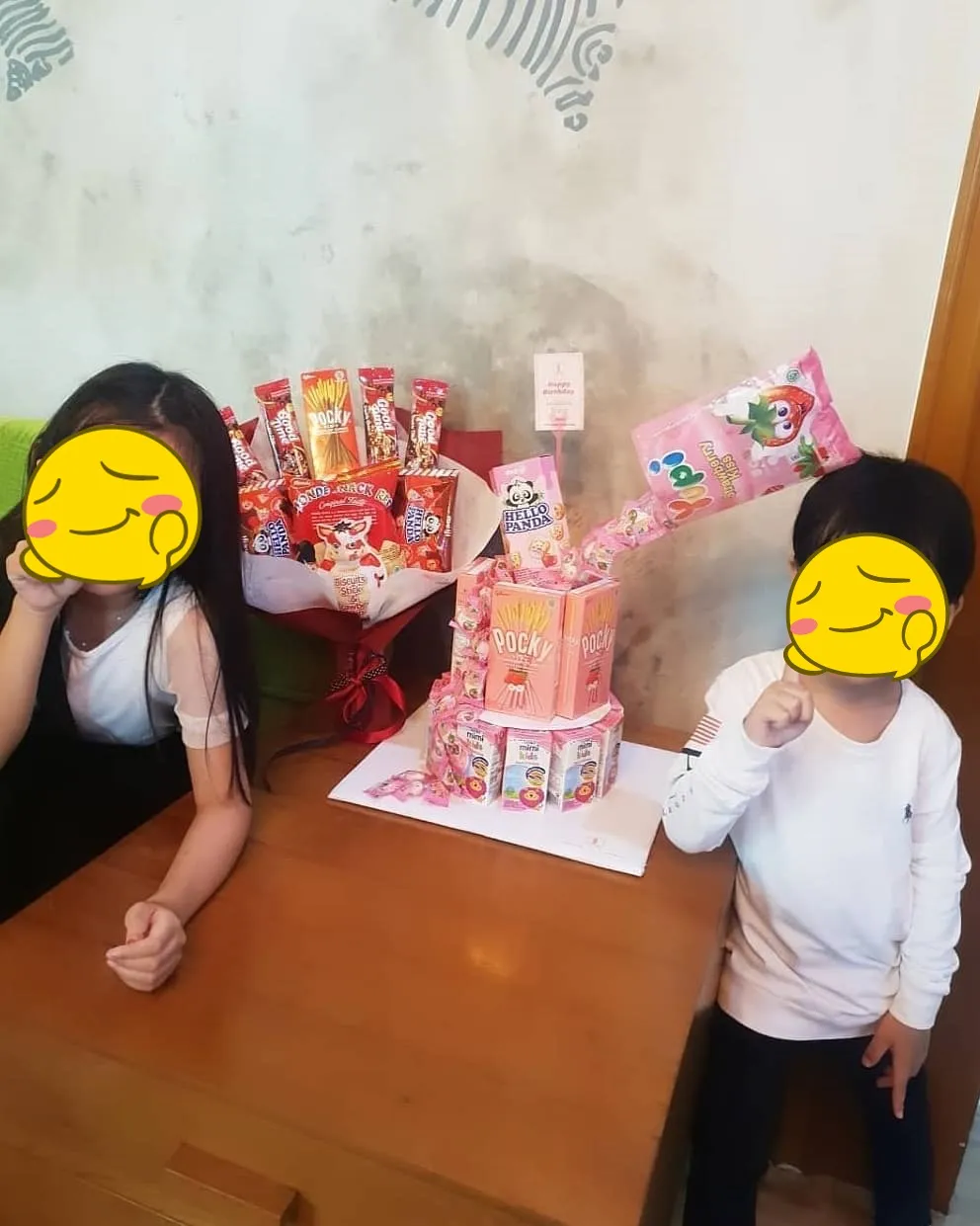 Momen ultah La Lembah Manah © Instagram