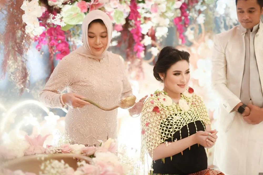 tujuh bulanan Angbeen Rishi © 2020 brilio.net tujuh bulanan Angbeen Rishi © 2020 brilio.net