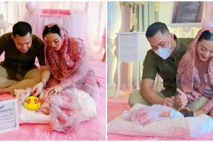 10 Momen akikah anak Zaskia Gotik, dekorasinya serba pink