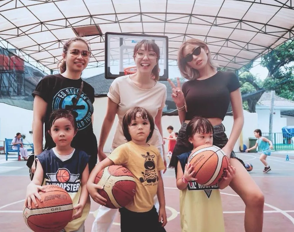 persahabatan gisel dan jessica © Instagram persahabatan gisel dan jessica © Instagram