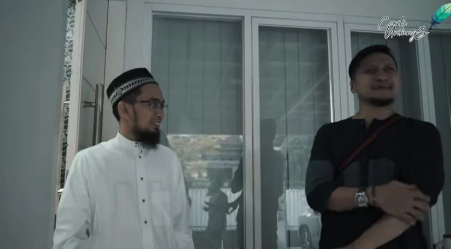 rumah ustaz adi hidayat © YouTube