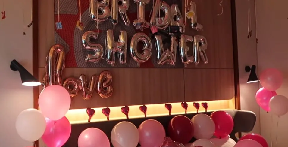 Steffy bridal shower © YouTube Steffy bridal shower © YouTube