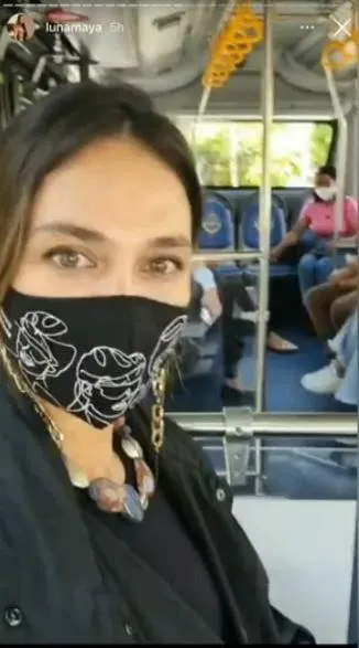 luna maya naik bus © Instagram luna maya naik bus © Instagram