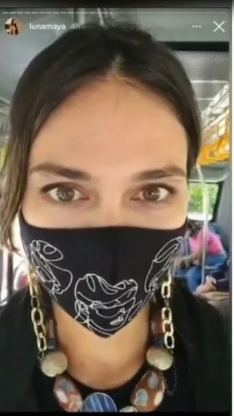 luna maya naik bus © Instagram luna maya naik bus © Instagram