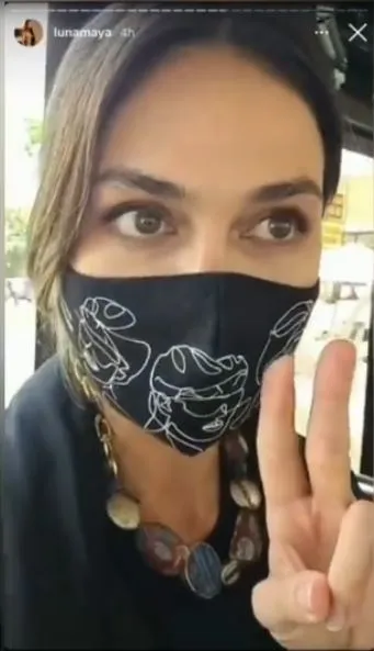 luna maya naik bus © Instagram luna maya naik bus © Instagram