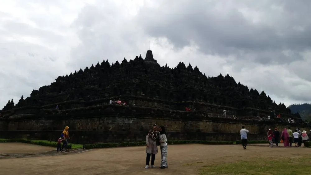 Sepuluh Indonesia © 2020 brilio.net Sepuluh Indonesia © 2020 brilio.net