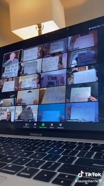 surprise untuk dosen Berbagai sumber