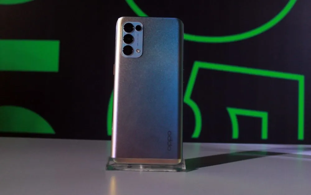 Oppo Reno5 © 2020 brilio.net Oppo Reno5 © 2020 brilio.net