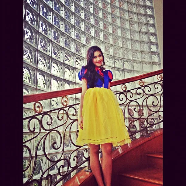 Potret lawas Syahnaz Sadiqah saat remaja © 2020 brilio.net Potret lawas Syahnaz Sadiqah saat remaja © 2020 brilio.net