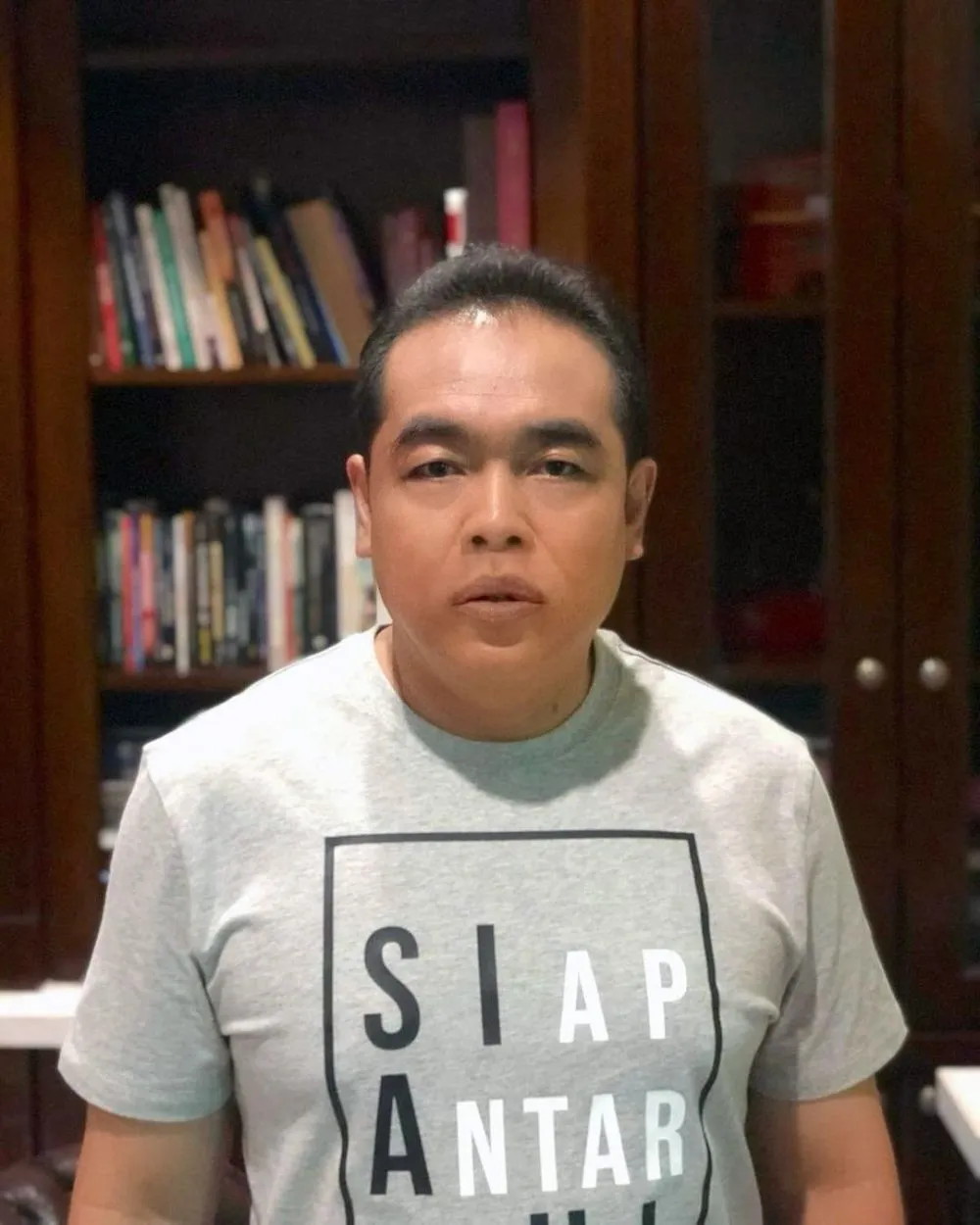 Alasan Adam Suseno cukur kumis Instagram Alasan Adam Suseno cukur kumis Instagram