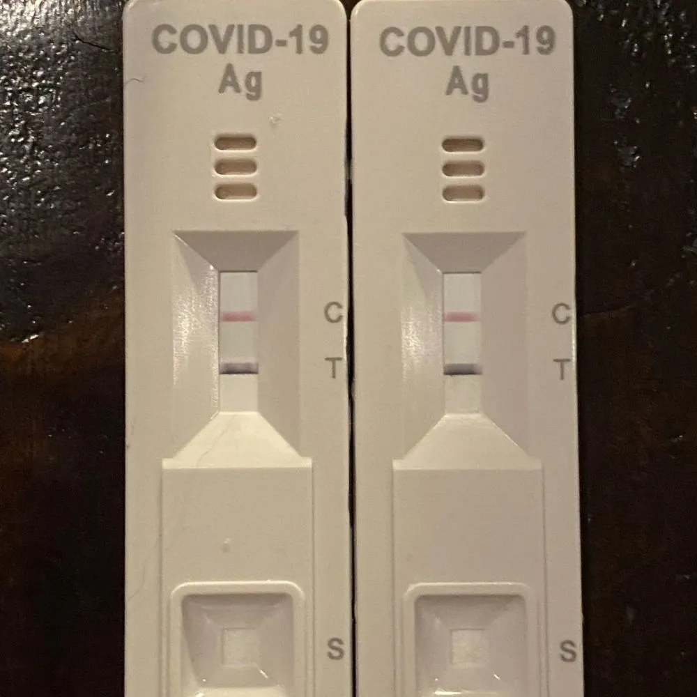 Nirina Zubir dan suami positif Covid-19 © Instagram