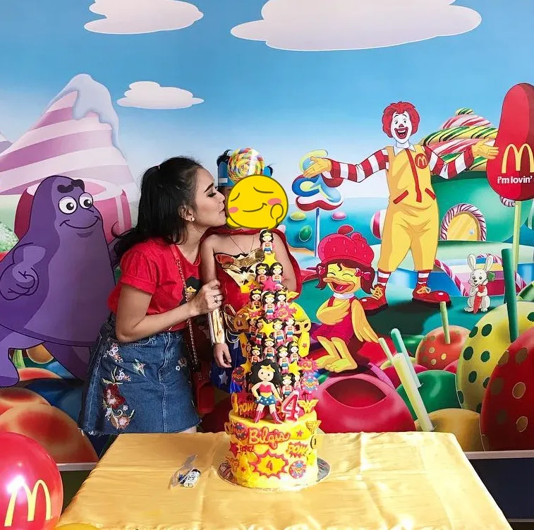 kue ultah keluarga Ayu © 2020 brilio.net