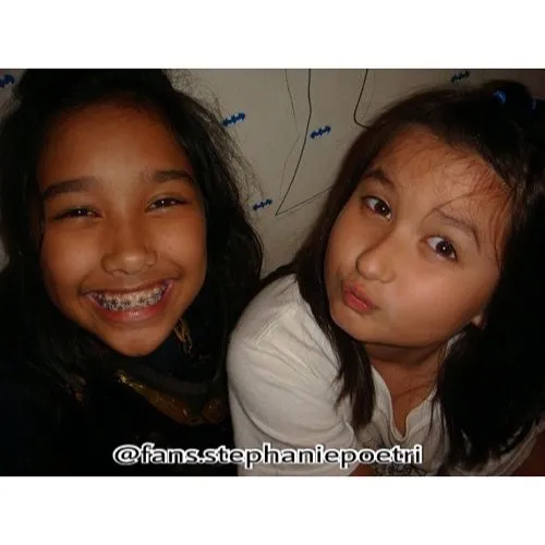 Potret masa kecil Stephanie Poetri © 2021 brilio.net Potret masa kecil Stephanie Poetri © 2021 brilio.net