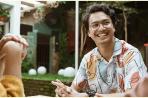 150 Kata-kata cinta romantis bahasa Jawa kocak dan gokil abis, dijamin bikin baper