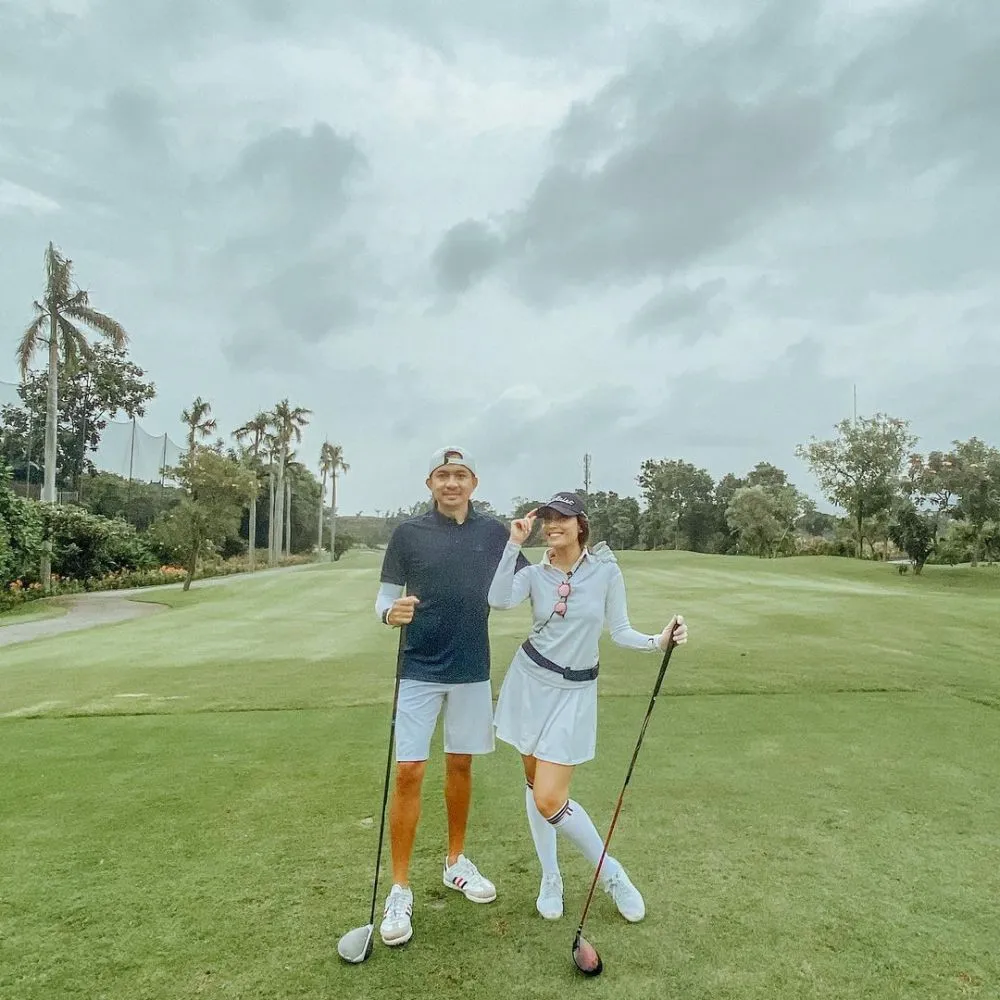 seleb tetap kerja meski suami pengusaha © Instagram seleb tetap kerja meski suami pengusaha © Instagram